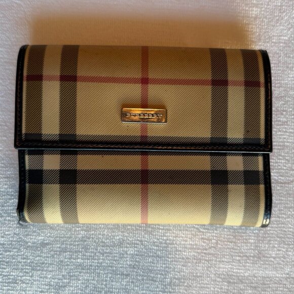 Burberry Nova Check wallet with box and dust bag - Picture 2 of 10